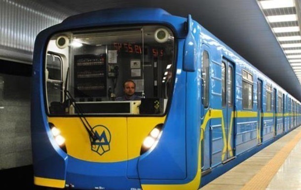 Новини Києва - На "червоній гілці" метро Києва обмежено рух поїздів через пожежу