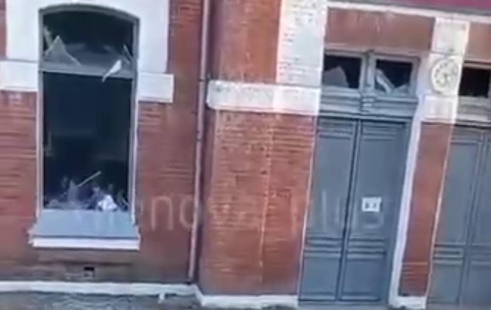 Новини світу - В РФ дрони атакували залізничну станцію: рух поїздів призупинено