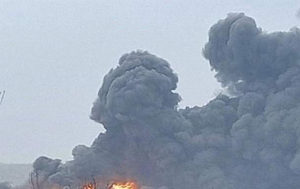 Новини світу - БПЛА атакували військовий аеродром у РФ - пабліки