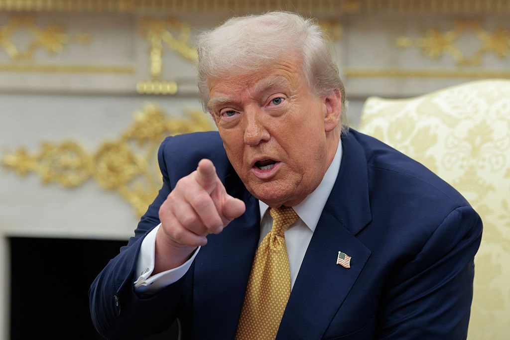 Новини світу - Трамп "відповів" на погрози Медведєва указом