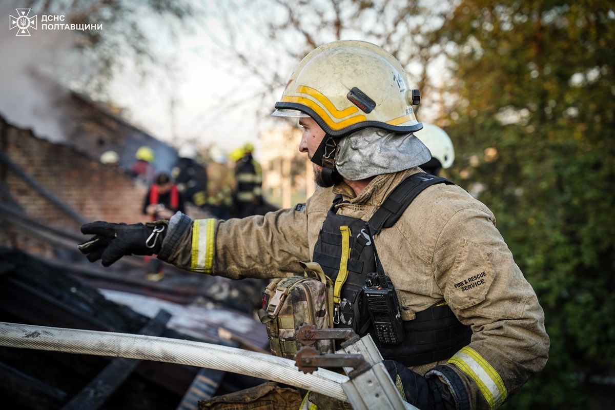 Новини України - Дронова атака на Полтавщину, горіло підприємство