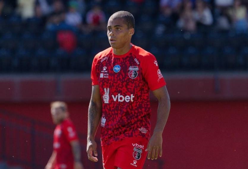 Новини спорту - Форвард Вереса отримав дискваліфікацію за вилучення в матчі з Кудрівкою