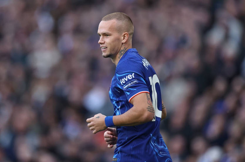 Новини спорту - Михайло Мудрик вирішив порадувати вболівальників бігом на короткі дистанції