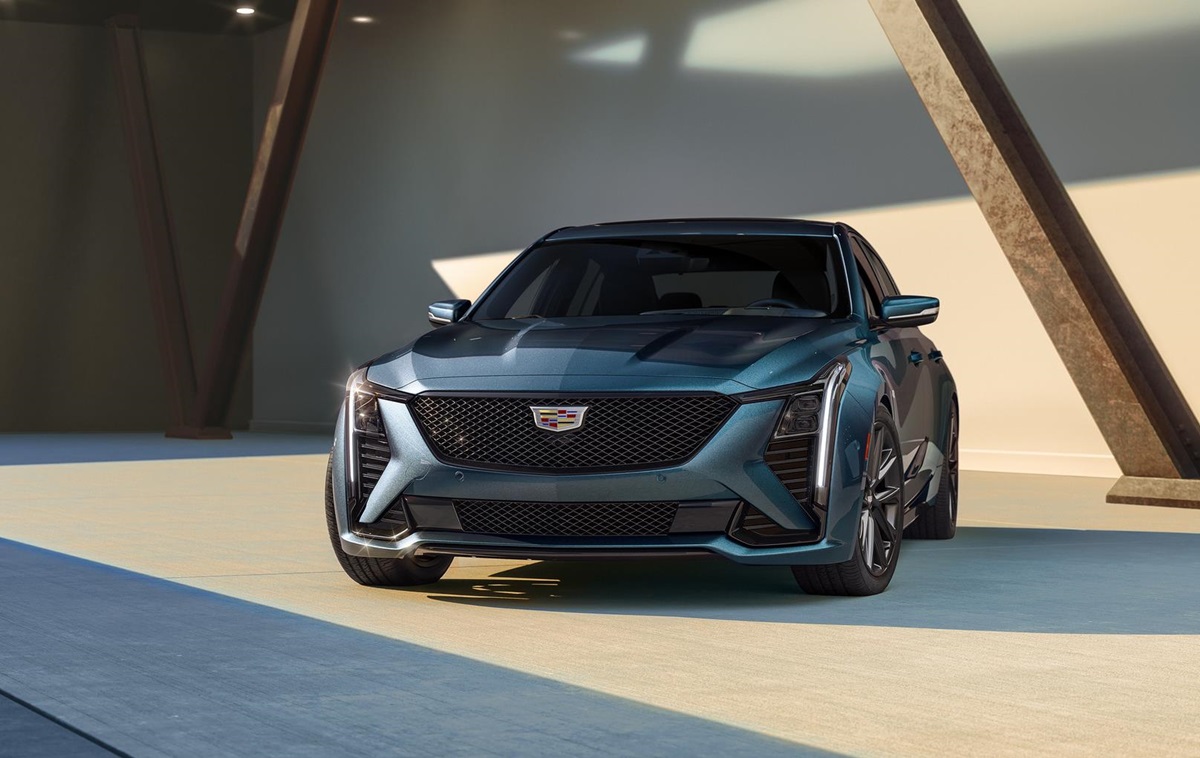 Авто новини - Cadillac підтвердив випуск нового седана з бензиновим двигуном