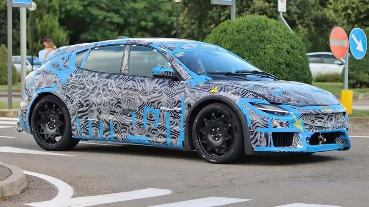 Авто новини - Ferrari розкрила перші подробиці свого першого електромобіля