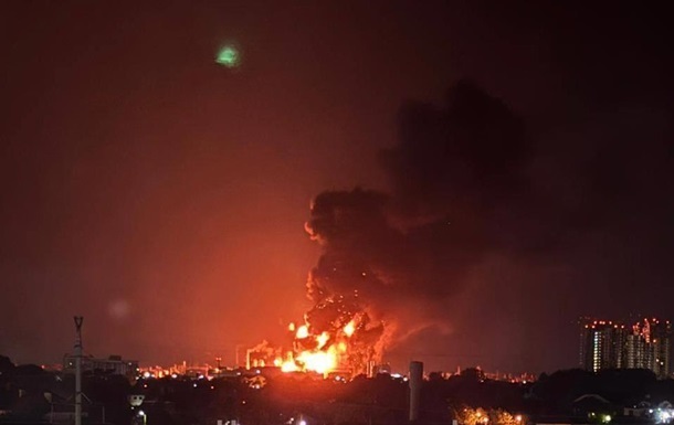 Новини бізнесу - Росія втратила 40% потужностей нафтозаводів - ЗМІ