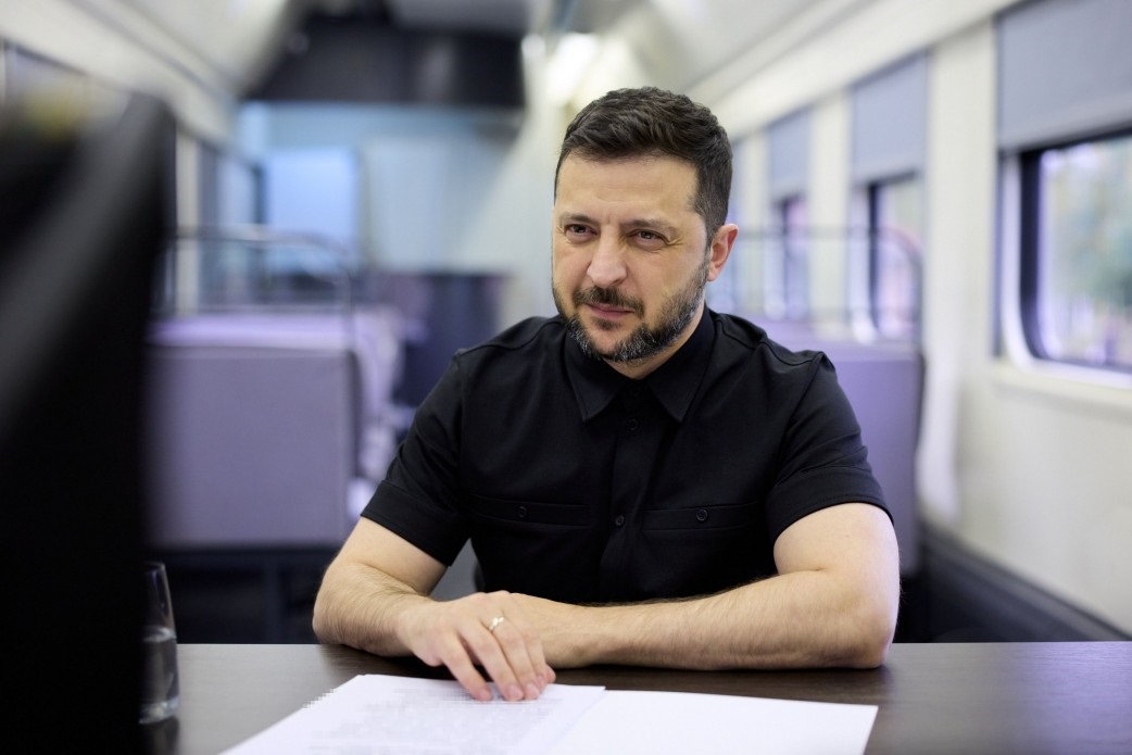 Новини України - Зеленський: Гібридні атаки РФ по ЄС - лише початок