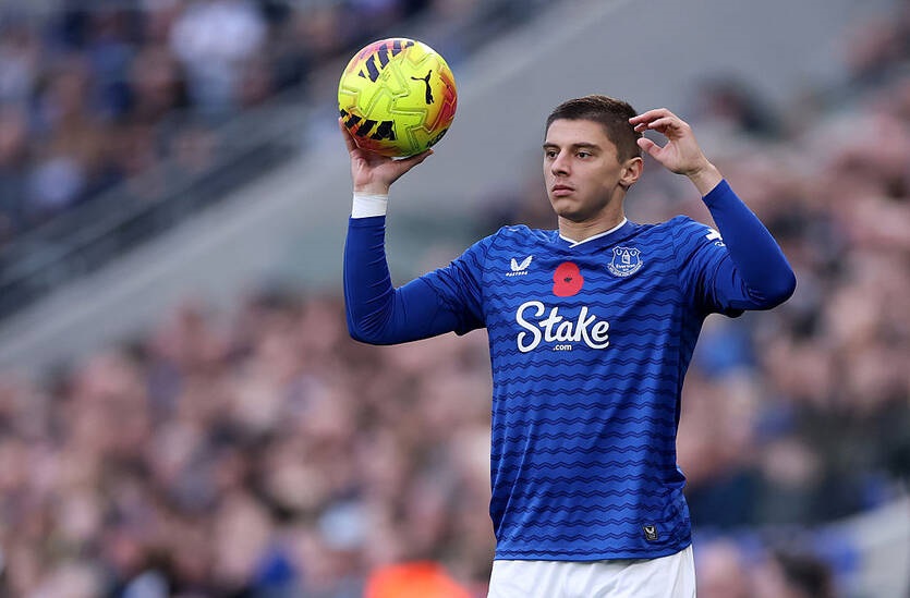 Новини спорту - Евертон сумнівається щодо нового контракту для Миколенка - ЗМІ