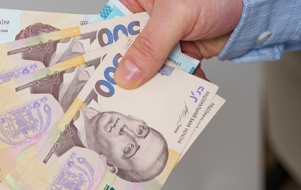 Новини України - Стало відомо, скільки українці задонатили на "банки" та фонди